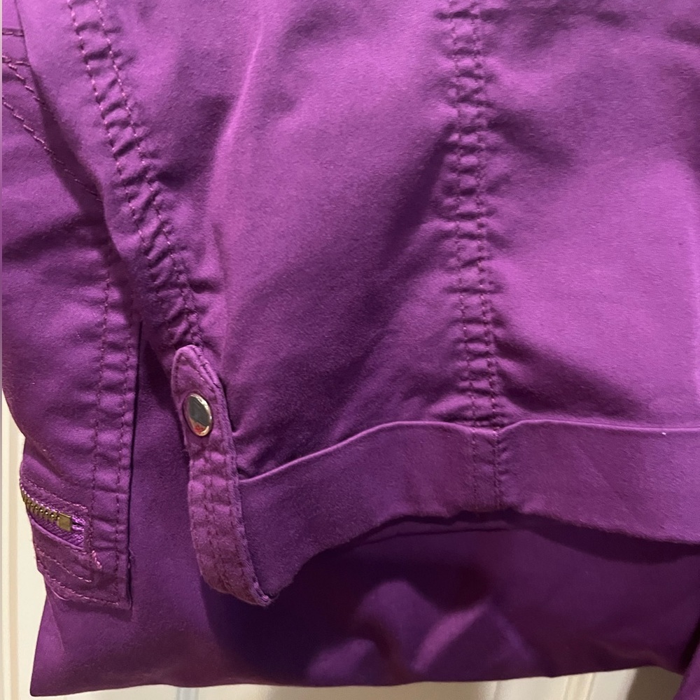 Chico’s Capris - Picture 2 of 5